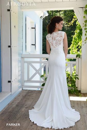Suknia ślubna Parker tył z kolekcji Elope 2019 firmy Afrodyta z Rzeszowa