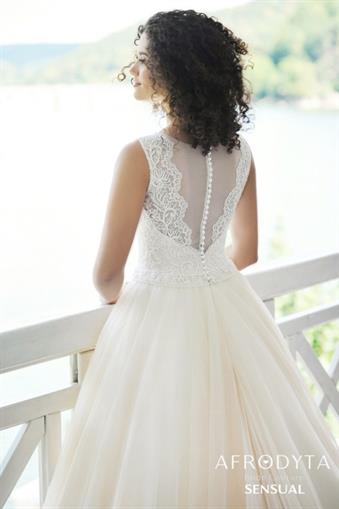 Suknia ślubna Sensual tył z kolekcji Elope 2019 firmy Afrodyta z Rzeszowa