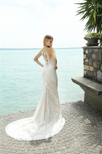 Suknia ślubna Blanka tył z kolekcji White Lake firmy Gala na rok 2019