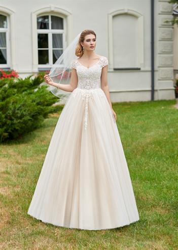 Suknia ślubna Ivana z kolekcji DFM 2019 Relevence Bridal