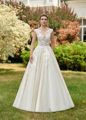 Suknia ślubna Priscilla z kolekcji DFM 2019 Relevence Bridal