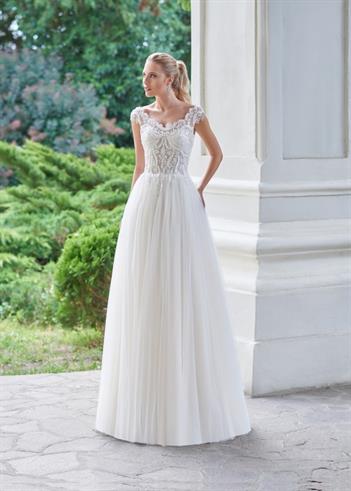 suknia ślubna VENECIA kolekcja Moonlight Relevance Bridal